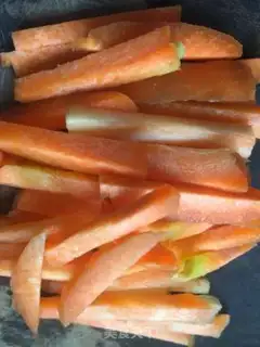 Make Fresh lilies for sweet fried step 3