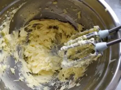 Make Chip peanut cookies step 5