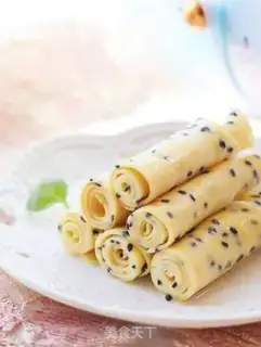 Make Milk, black and sesame egg rolls step 10