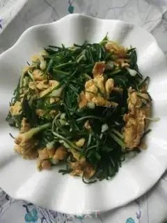 Make Wild onion fried eggs step 7
