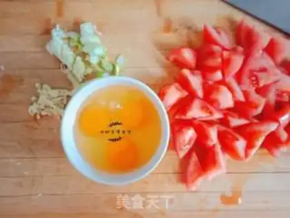 Make Tomato fried eggs step 0
