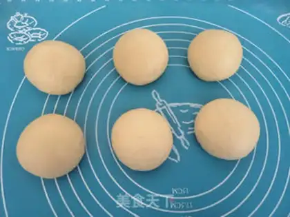 Make Red-tree rolls step 2