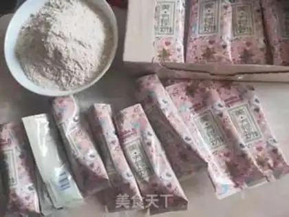Make Five pink soups step 1