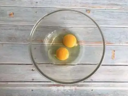 Make Creamless cream and eggs step 1