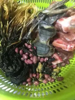 Make Porridge of salty pork step 0