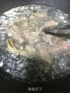 Make Porridge of salty pork step 4