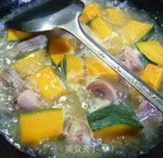 Make Pumpkin with chicken legs step 8