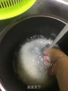 Make Porridge of salty pork step 5