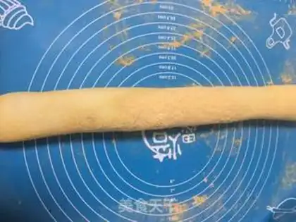 Make Donkey rolls step 7