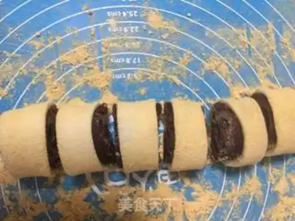 Make Donkey rolls step 8