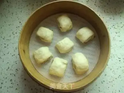 Make Sausage roll step 10