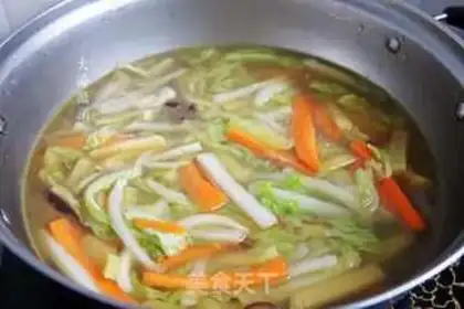 Make Cabbage carrot potato soup step 4