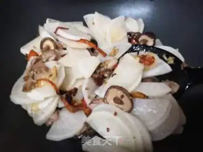 Make Carrot mushrooms step 1