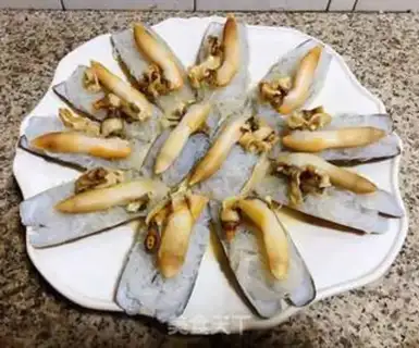 Make Garlic fans are on fire step 9