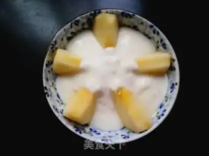 Make Pumpkin apple yogurt bowl step 4