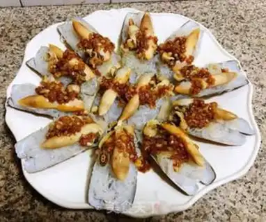 Make Garlic fans are on fire step 10