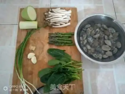 Make Korean clam soup noodles step 0