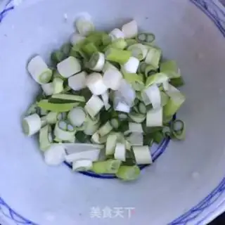 Make Pyramid buns step 4