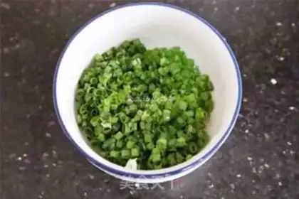 Make Onion sesame-smelting bag step 7