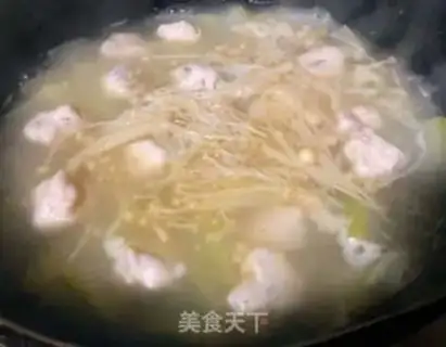 Make Shrimp rollers, squirm soup step 5
