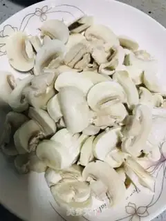 Make The mushrooms are fried step 1