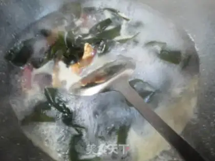 Make The sea laces boiled duck legs step 2