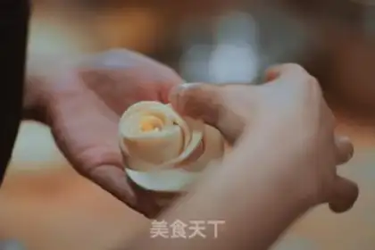 Make Romantic roses step 3