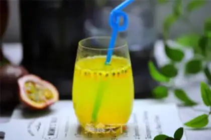 Make A bee of vanilla fruit step 4