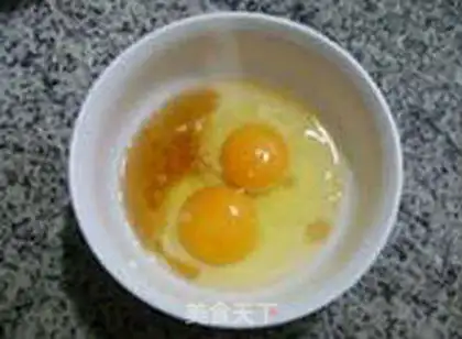 Make Snowbushroom fried eggs step 2
