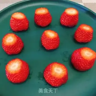Make Strawberry Snowman step 3