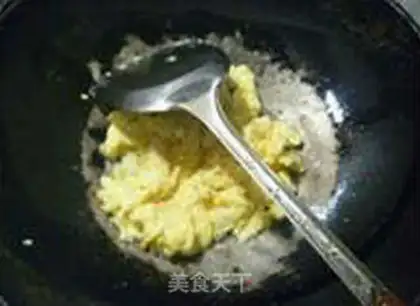 Make Snowbushroom fried eggs step 6