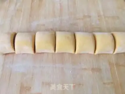Make Two-coloured buns step 9