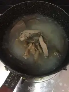 Make Duck blood fan soup step 6