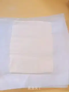 Make Danish hands tore bread step 7