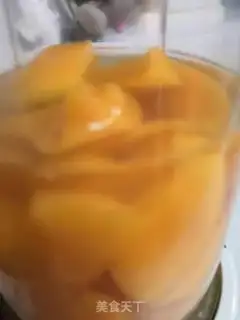 Make Mango juice strawberries step 2