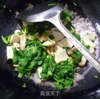 Make The celery leaves open, sour chicks step 7
