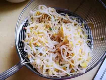 Make The sprouts of cold bean step 0