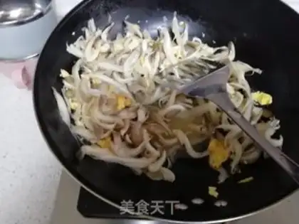Make Fry eggs step 5