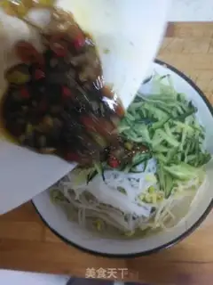 Make A cucumber sprouts fan step 9