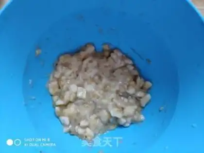 Make Banana omelet step 1