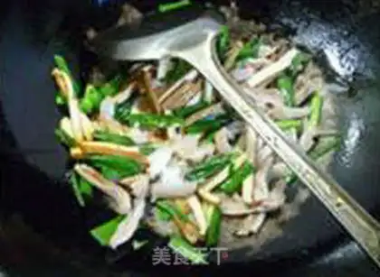 Make Garlic fried pig belly step 8