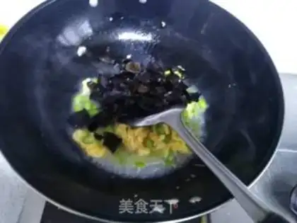 Make Woody eggs with beans step 5