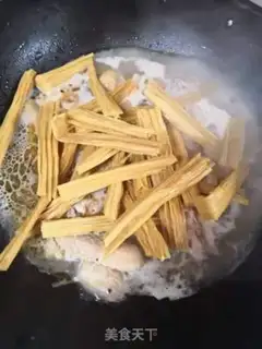 Make Chicken crumbs step 3