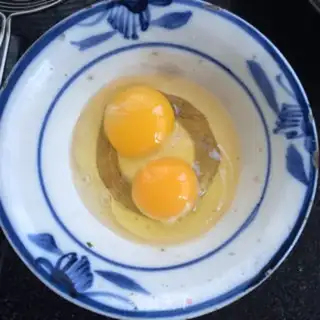 Make Fried eggs step 2