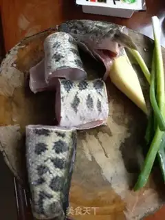Make Black fish tofu soup step 1