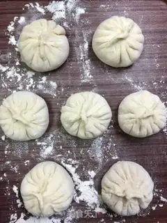Make Spicy pork buns step 14