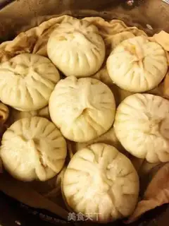 Make Spicy pork buns step 17