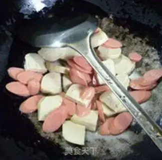 Make Siamese ham and intestinal chicken step 6