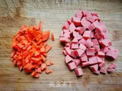 Make Pepper ham and sausage fried rice step 1