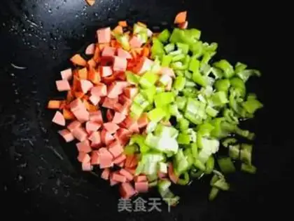Make Pepper ham and sausage fried rice step 4